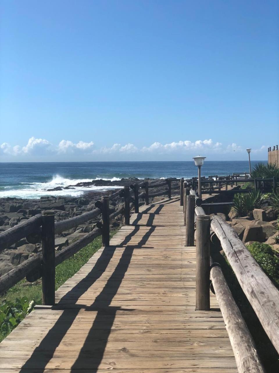 Sands Beach Breaks Beach Front Ballito Exteriér fotografie